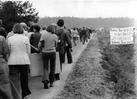 1976-09-18_Demo - Heide - strahlend - Lutterloh - Heiner Heine